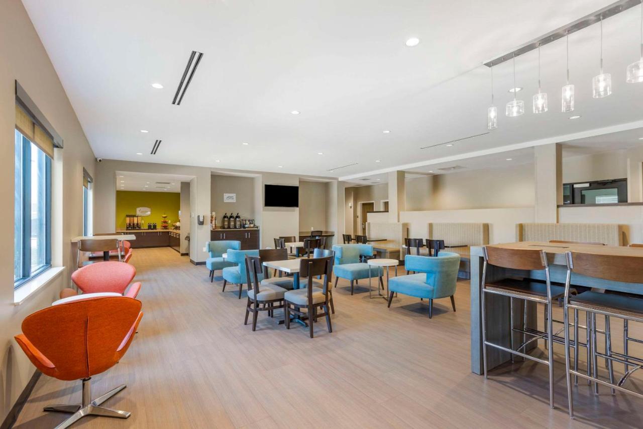 Sleep Inn North - Central Йорк Экстерьер фото