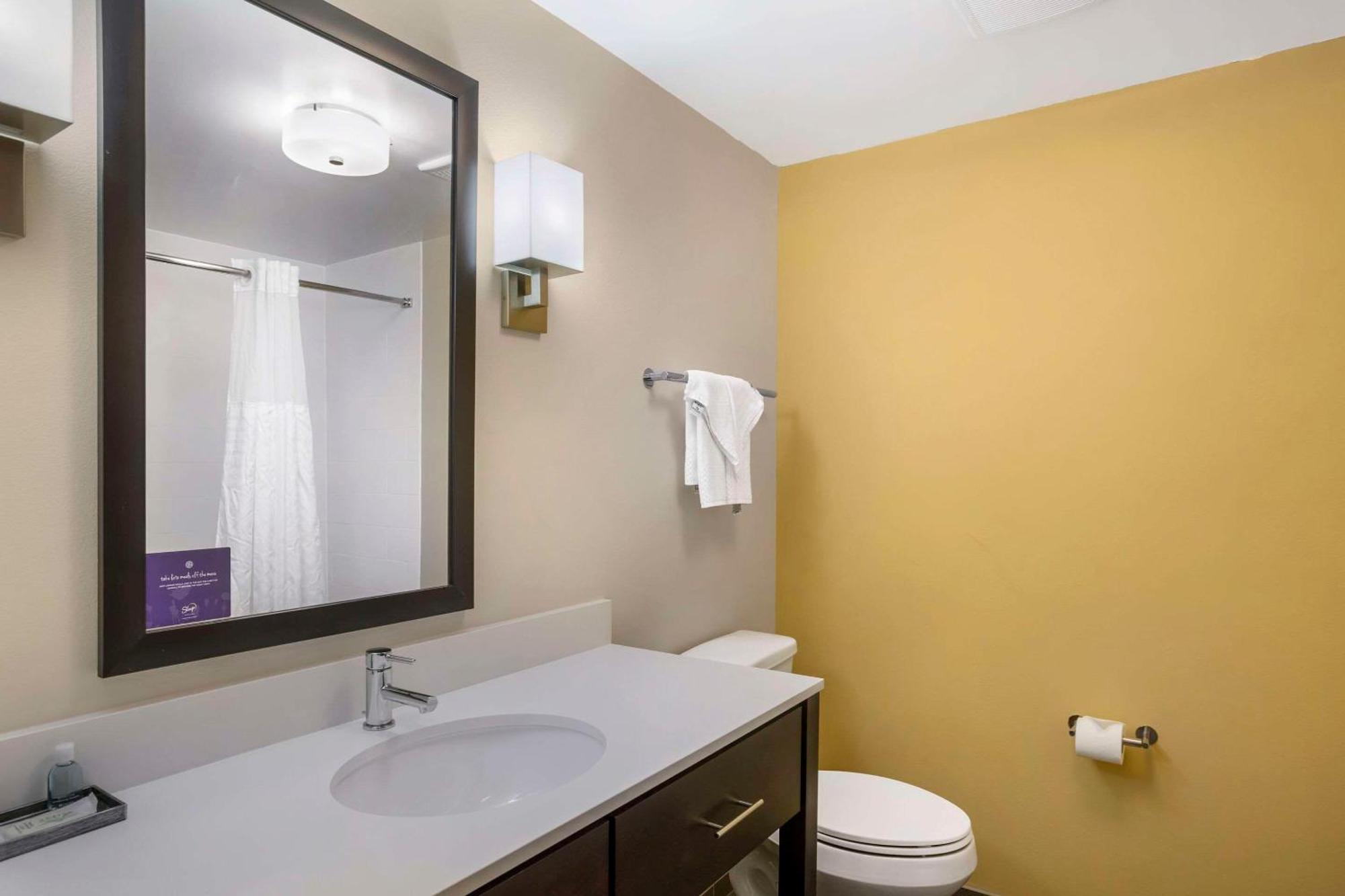 Sleep Inn North - Central Йорк Экстерьер фото